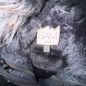 SAM Luxurious Black Fur Jacket
